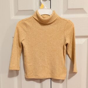 3/10$ Old Navy Ribbed Tan Kids Turtleneck